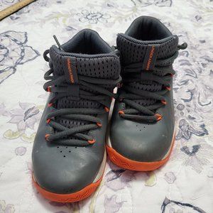 Little boys under armour sneakers size 11K
